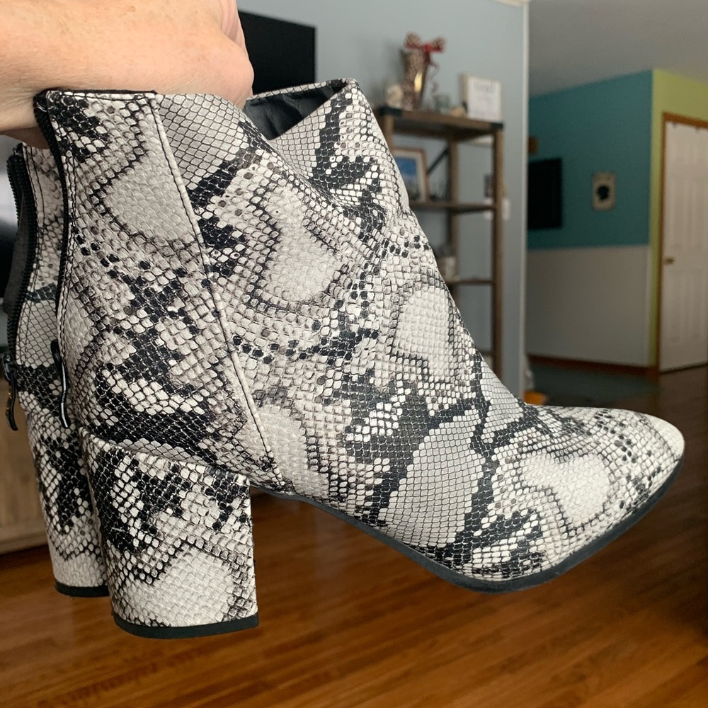 SHEIN Black and White Snakeskin Ankle Booties